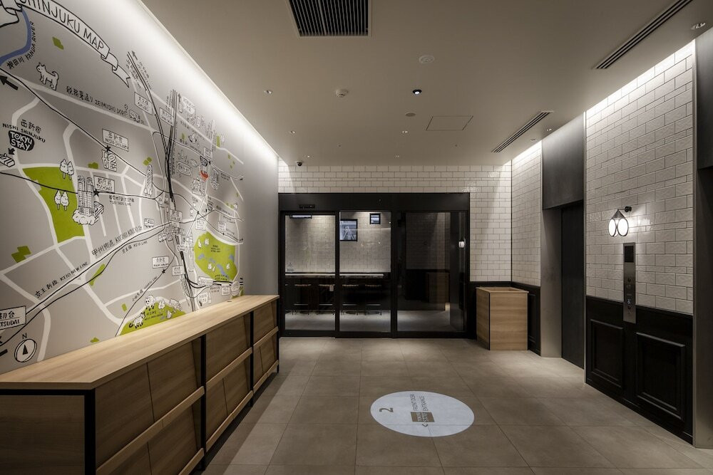 エレベーターホール(2)