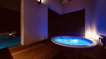 屋外スパ浴槽 / 1