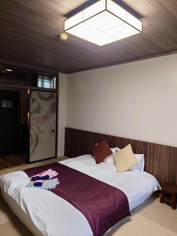 和モダンベッド客室 / 1