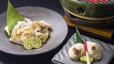 食事・飲み物 / 24