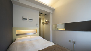 （禁煙）セミダブルルーム（13.3㎡）ベッド幅130㎝、素泊まり