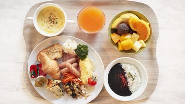 朝食 / 3