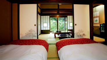 八幡野温泉郷 杜の湯 きらの里（ヤワタノオンセンキョウ モリノユ キラノサト） / 1