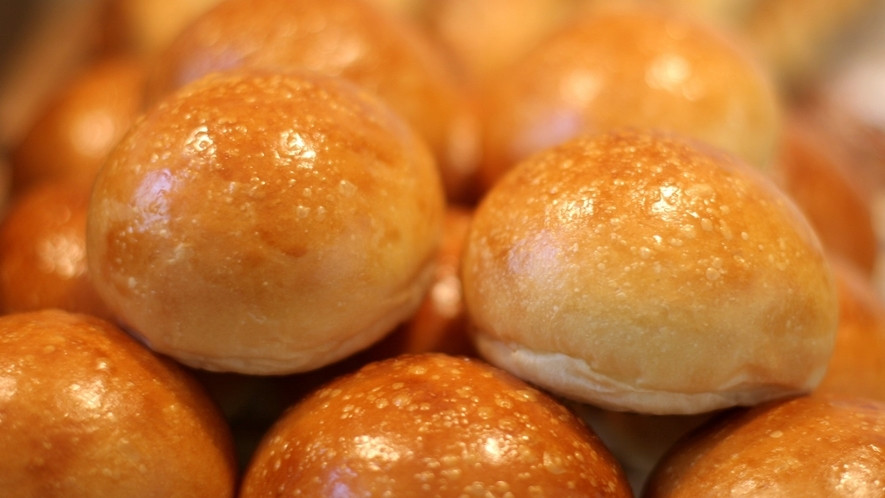 朝食の例 薪石窯パン