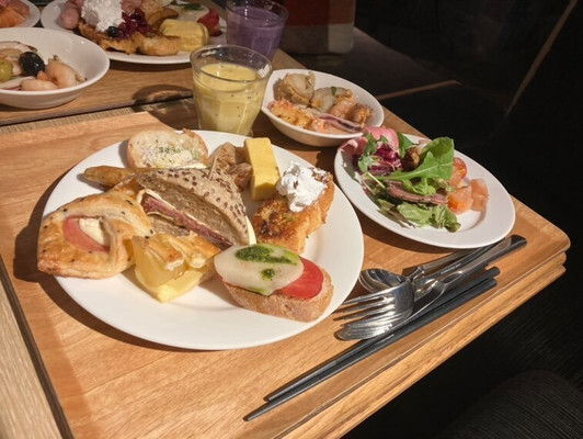 朝食ビュッフェ
