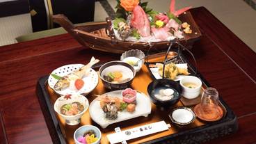 食事・飲み物 / 4