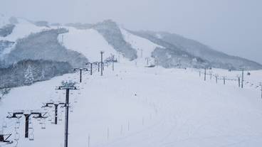 ホテルから眺めるゲレンデ / 1