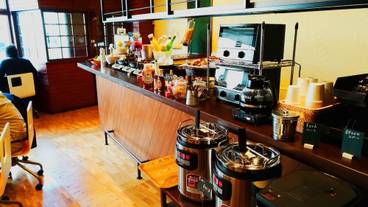 朝食スペース / 9