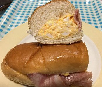 「ニューコッペパンの店 みはるや」料理 585792 ベーコンエッグ（断面）