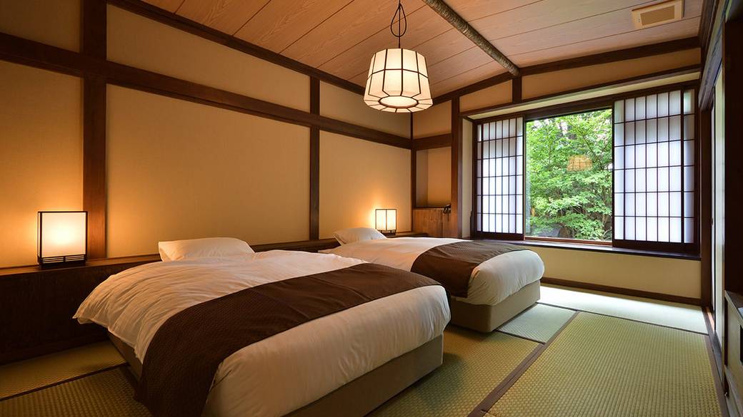 天然木に包まれた
癒しの客室 / 3