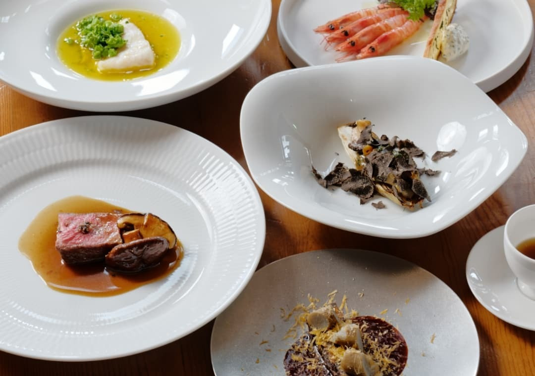 おしゃれなワイナリーでワイン＆美食を満喫3462632