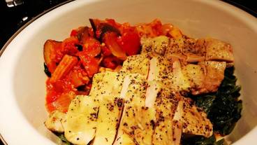 食事・飲み物 / 3