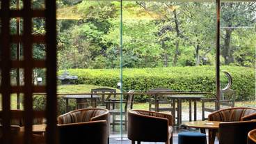 ロビー応接スペース / 2