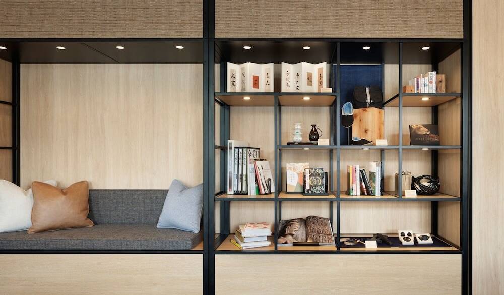 ライブラリー / 2