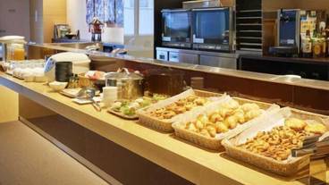 朝食スペース / 5