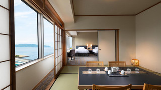 Japanese Wesuitern Suite