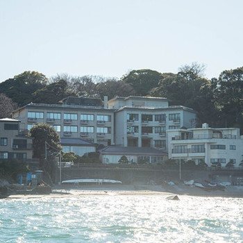 洞窟風呂内に弁天様⁉冒険心がくすぐられる宿3642593