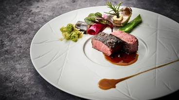 食事・飲み物 / 13