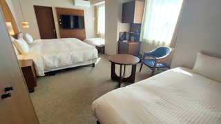 スーペリアツインルーム  禁煙 (大人3名利用時のみシングルソファーベッド1台、大人4名利用時のみシングルソファーベッド2台が付きます)