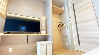 デラックス ファミリールーム 201号室 禁煙 (シングル布団2組は部屋に常備していない為、事前にリクエストが必要)