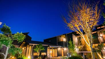 exterior / 1