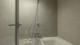 トラディショナル 4 人部屋 禁煙 サウナ