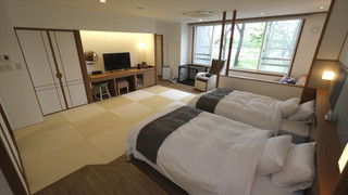 ワンちゃんルーム 和洋特別室 61m² (川側/禁煙)