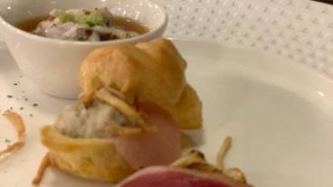 食事・飲み物 / 4