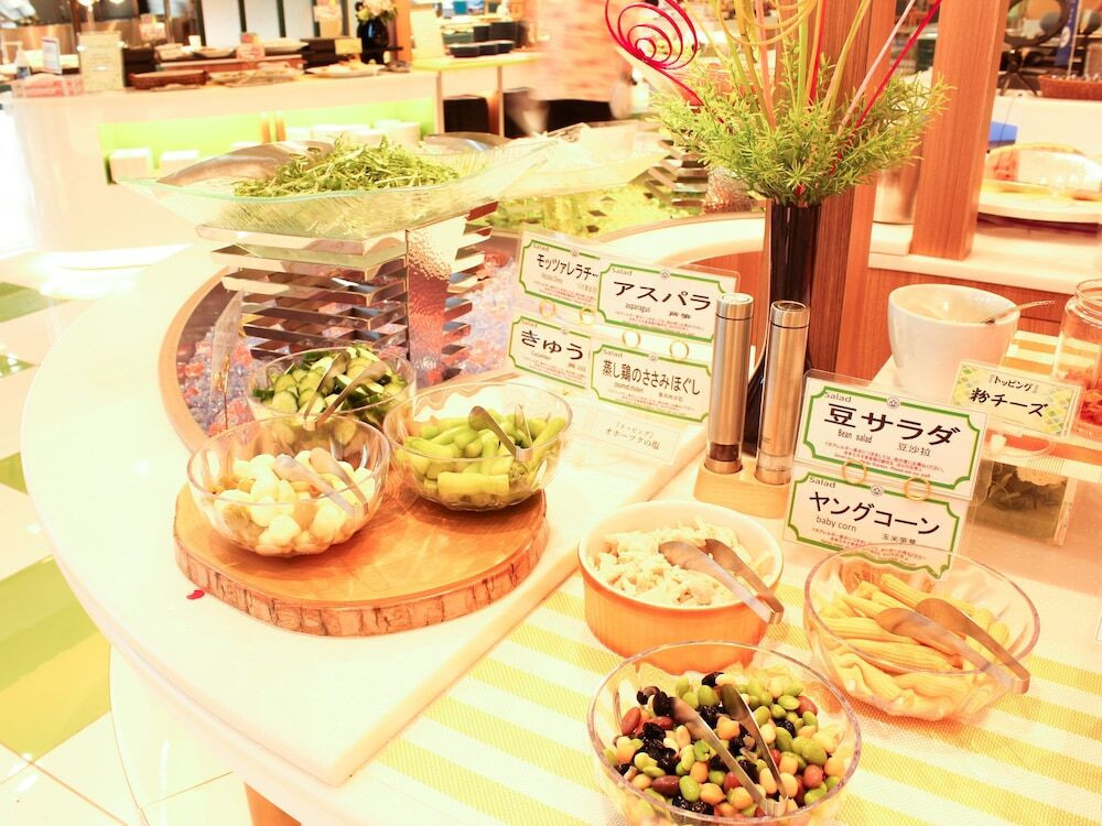 サラダコーナー