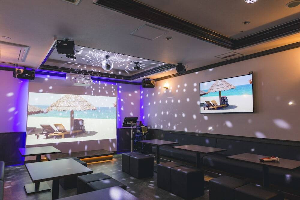 カラオケ ルーム