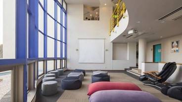 ロビー応接スペース / 2