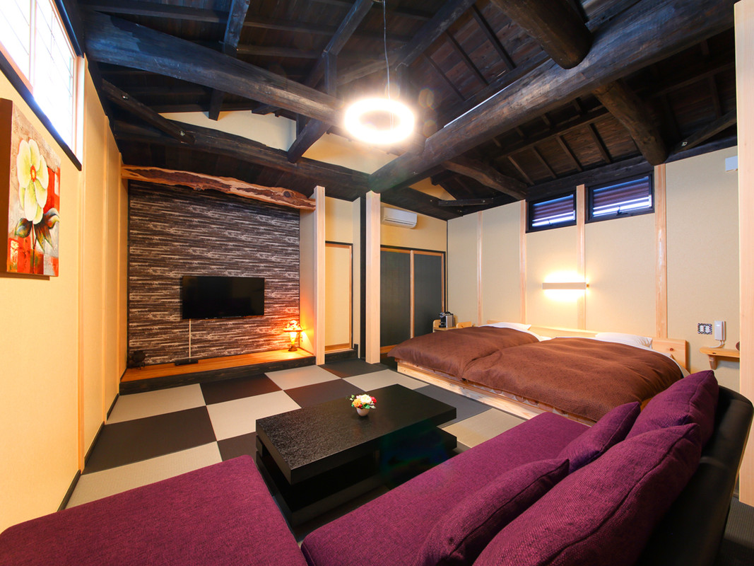 低温岩盤浴付き客室 斗低 リビング 2階