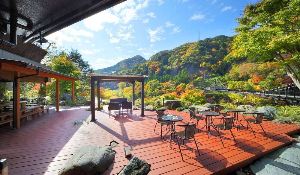 足湯カフェ「espo」テラス / 1