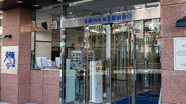 施設の入り口 / 8