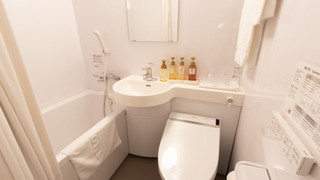 セミダブルルーム [喫煙] 13.5平米 <シモンズベッド/デュベスタイル>