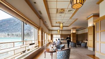 ロビーラウンジ / 4