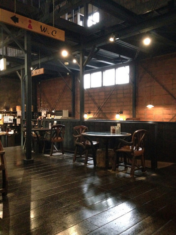 「宮田屋珈琲レンガ館 Cafe 豊平店」内観 1094244 一階店内