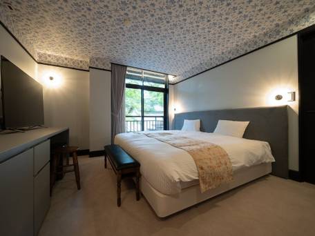 LONGINGHOUSE 旧軽井沢 諏訪ノ森 / 2