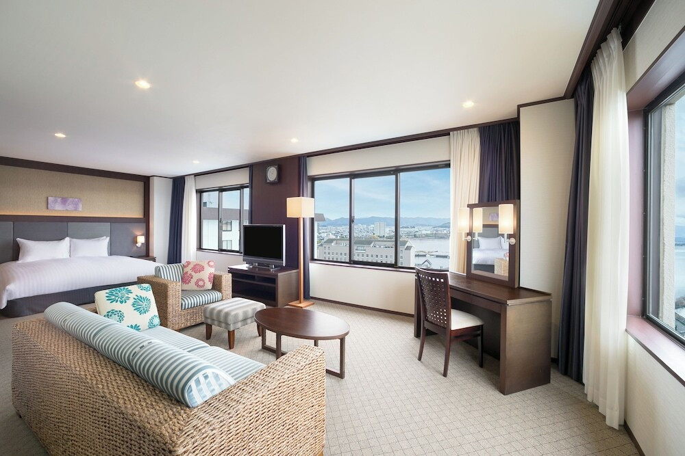 多彩なラウンジが魅力のスパリゾート4277218