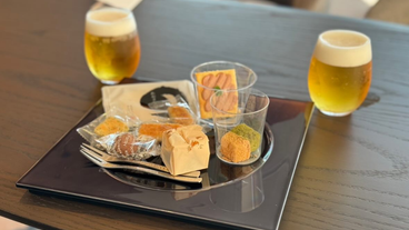 ラウンジ 間／フリーフードとドリンク / 3