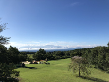 1日5組限定の広々キャンプサイトも！3650476