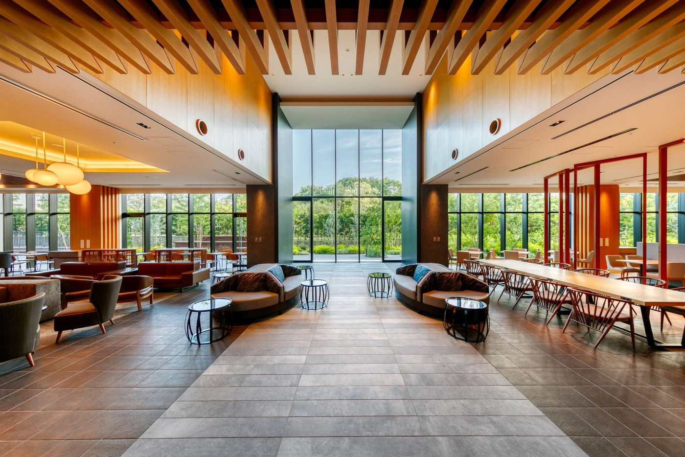 趣味に没頭して忙しい日々を忘れられるホテル3417339