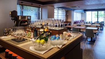 エグゼクティブ ラウンジ / 12