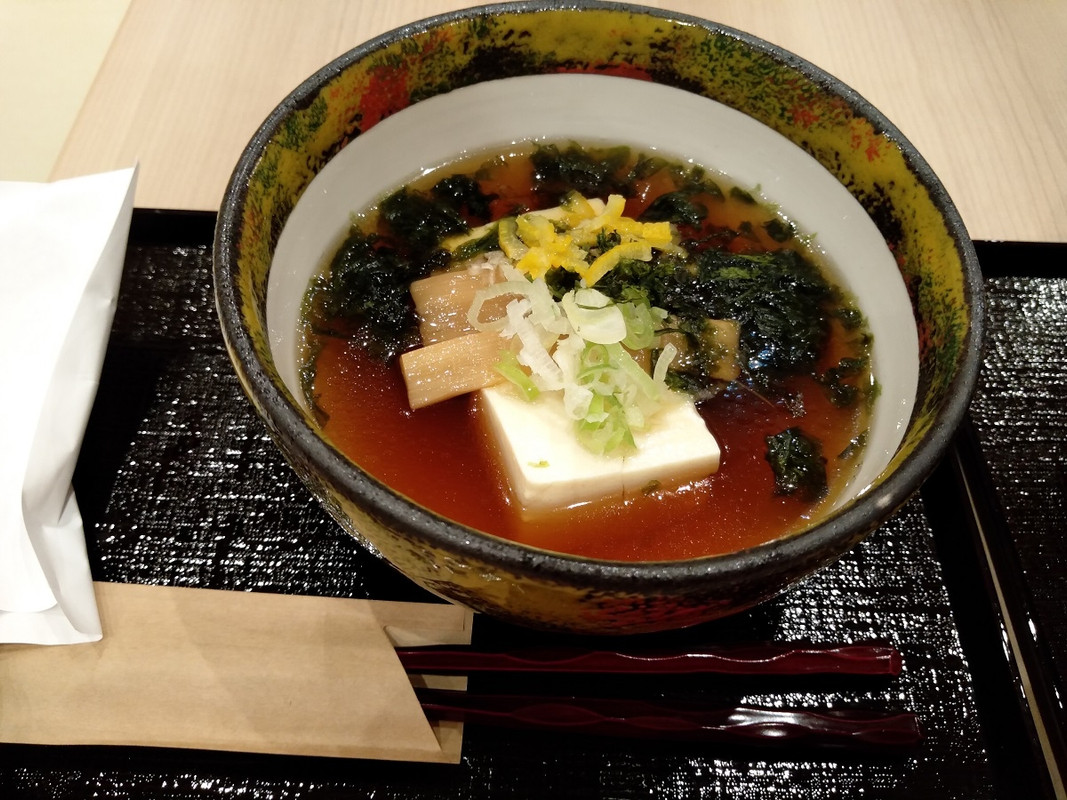 麺抜き豆腐入りの「夜鳴きそば」遅い時間でも罪悪感なし（当時）