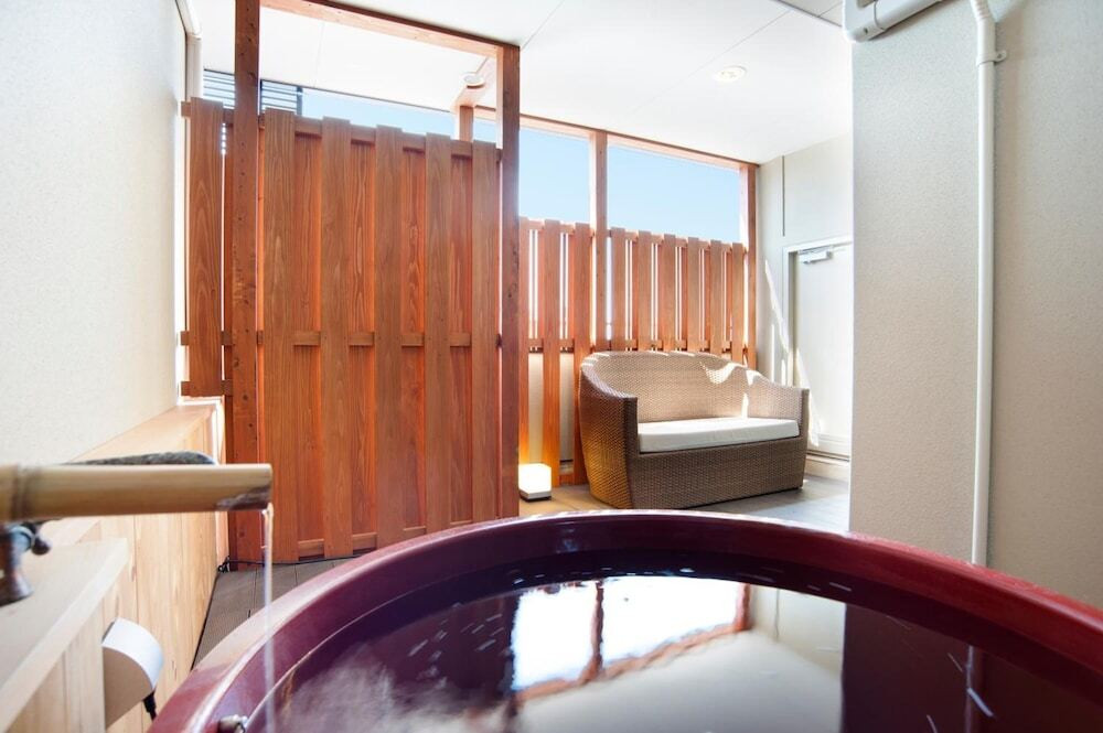 伊勢神宮・外宮から徒歩約5分！全室に露天風呂付の旅館4002413