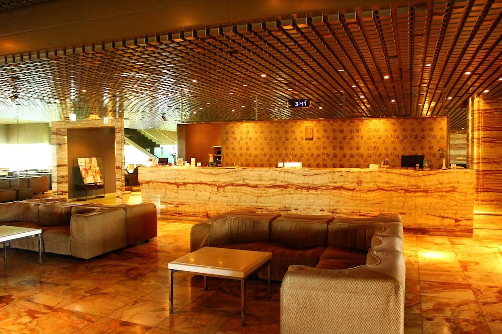 チェックイン / チェックアウト キオスク