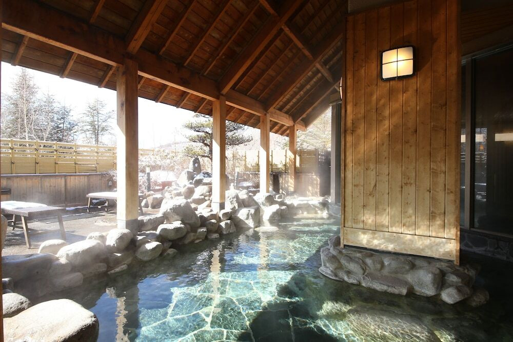 森の中で豪華グルメを満喫♪お腹も心も満ちるリゾート4259810