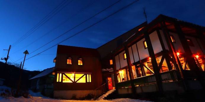 赤倉温泉 ヴィラ・モンルポ（新潟県 ペンション） / 1