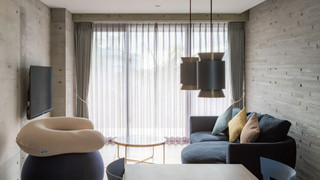 コンドミニアム (1)