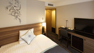 スタンダード シングルルーム クイーンベッド 1 台 禁煙 (14.9sqm) 2名利用